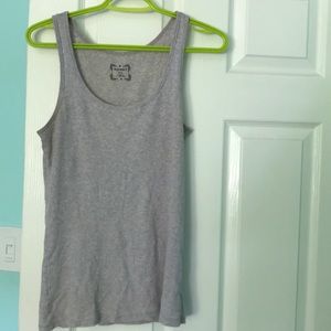 Grey tank top